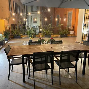  Apartment Spanish Garden